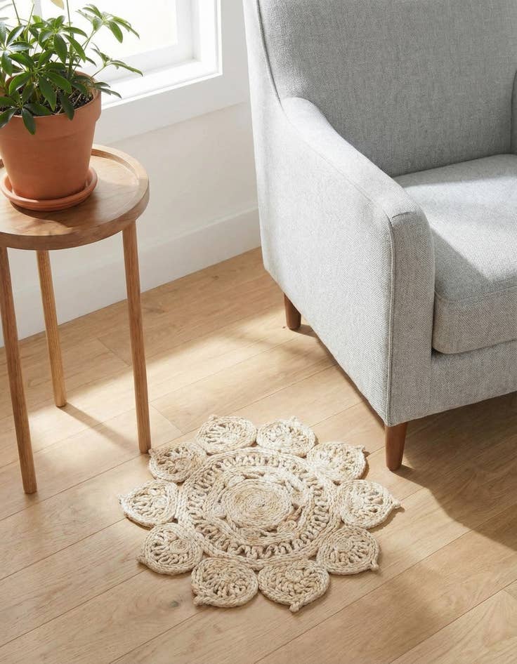 Detail image of 2' x 2'  Hand Braided Jute Round Rug