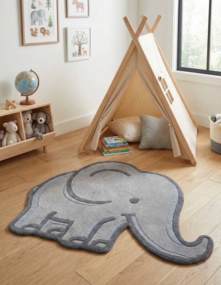 Detail image of 4' 1 x 4' 6 Playtime Kids Wool Freeform Rug