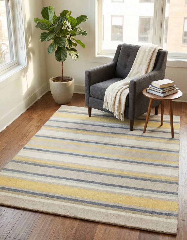 Detail image of 4' x 5' 6 Luna Wool Rug