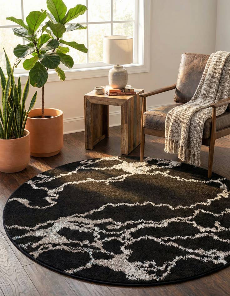 Detail image of 5' 3 x 5' 3 Madeline Round Rug