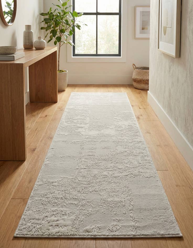 Detail image of 2' x 6' Finsbury Runner Rug