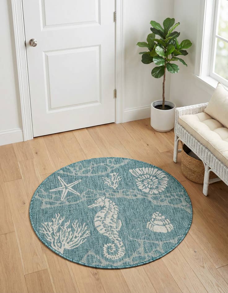 Detail image of 3' x 3' Easy-Clean Coastal Indoor / Outdoor Round Rug