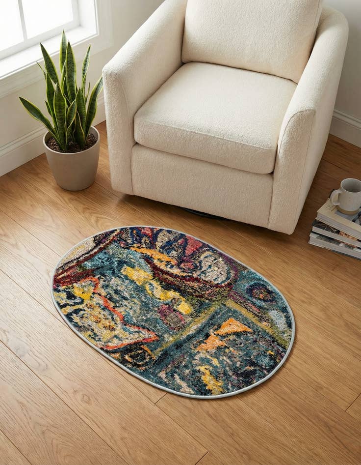 Detail image of 2' 2 x 3' 1 Washable Haerfest Oval Rug