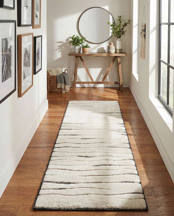 2' 7 x 8' Prismatic Runner Rug