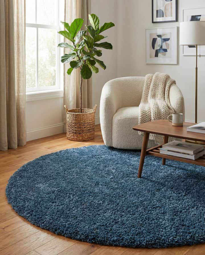 7' 5 x 7' 8 Zermatt Shag Round Rug
