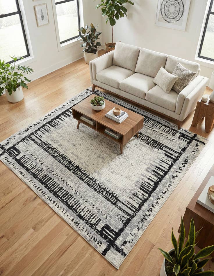 Detail image of 7' 10 x 7' 10 Tagine Square Rug