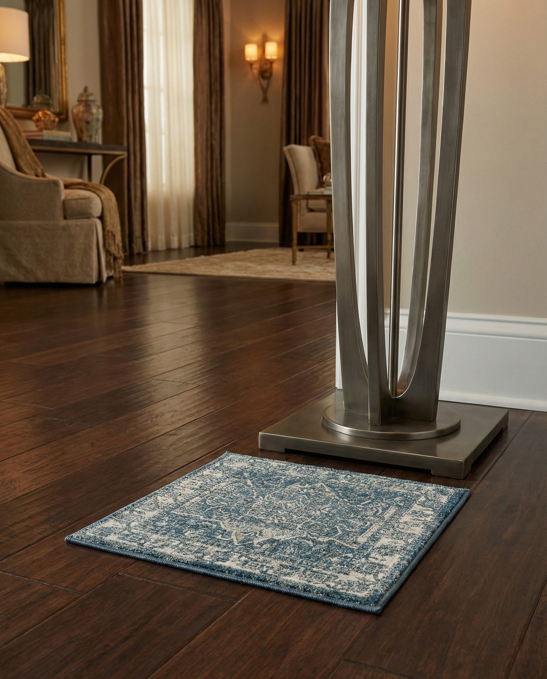 1' 4 x 1' 4 Isabella Sample Rug