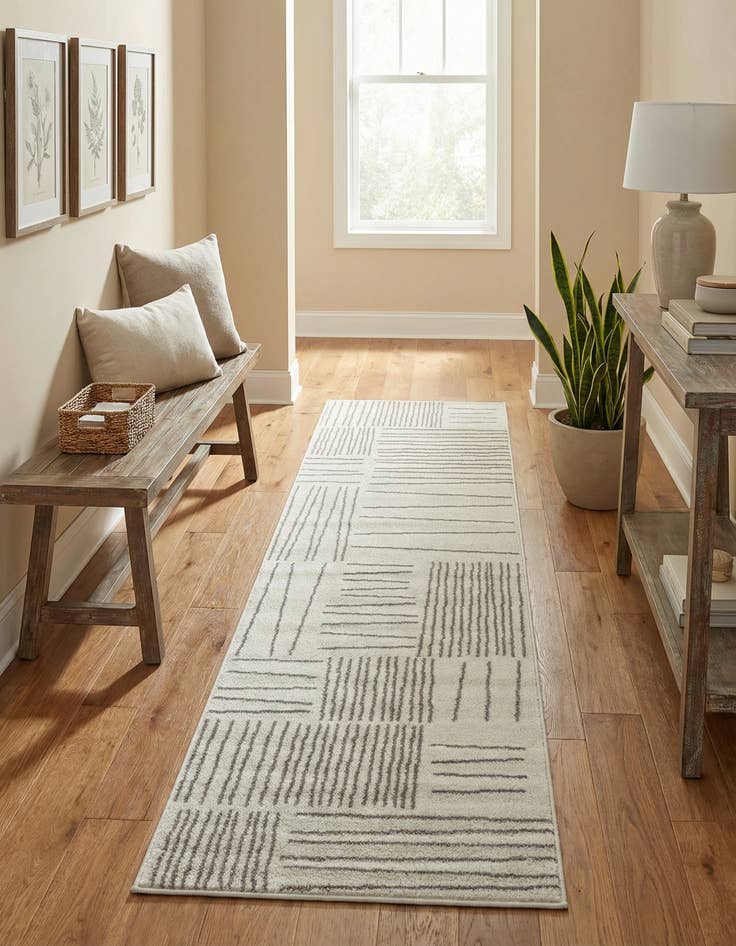 Detail image of 2' 7 x 10' Hanahan Runner Rug