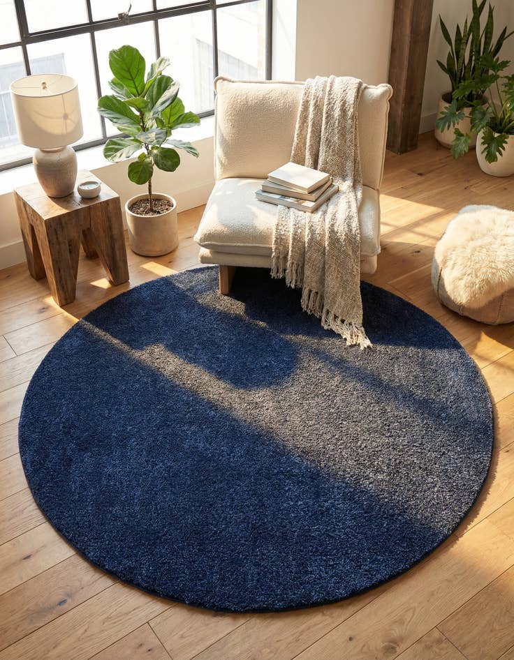 Detail image of 6' x 6' Solid Frieze Round Rug