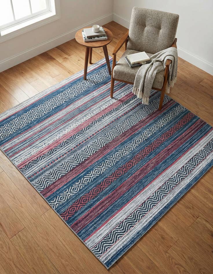 Detail image of 5' x 5' Washable Yara Square Rug