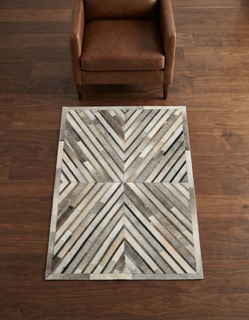 3' 1 x 5' 1 Cowhide Leather Rug