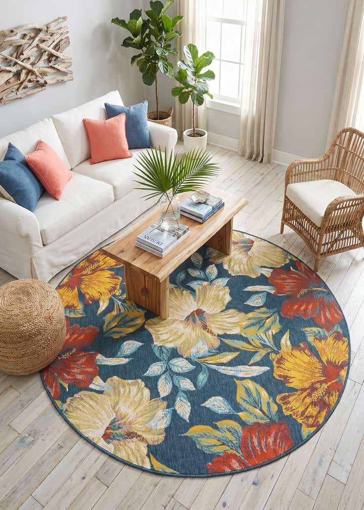 7' x 7' Easy-Clean Coastal Indoor / Outdoor Round Rug