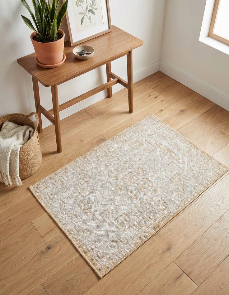 Detail image of 2' x 3'  Washable Aztec Indoor / Outdoor Rug