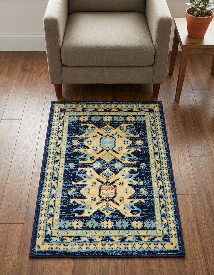 Detail image of 2' x 3' Heriz Design Rug