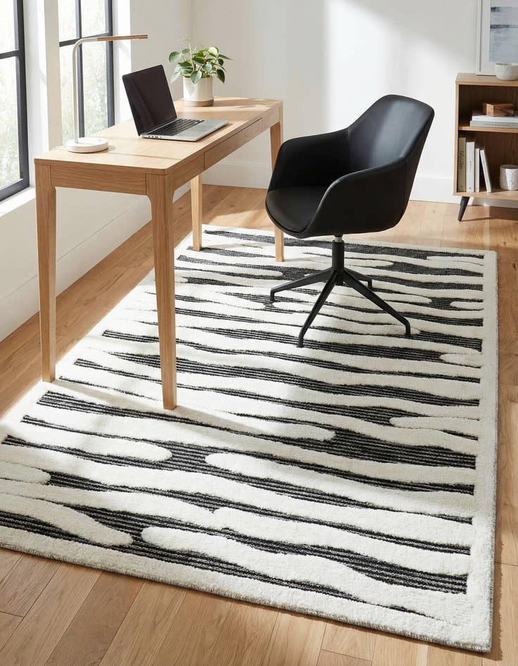 Detail image of 4' x 6' Prismatic Rug