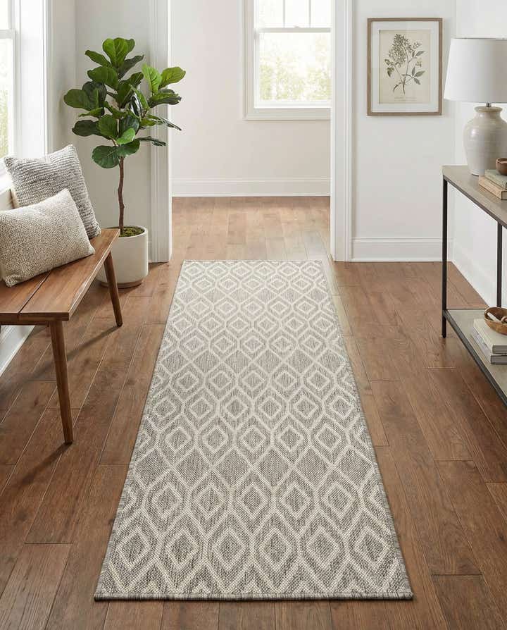 2' x 6' Easy-Clean Jill Zarin Turks and Caicos Indoor / Outdoor Runner Rug