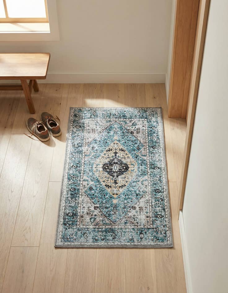 Detail image of 2' x 3'  Washable Yara Rug