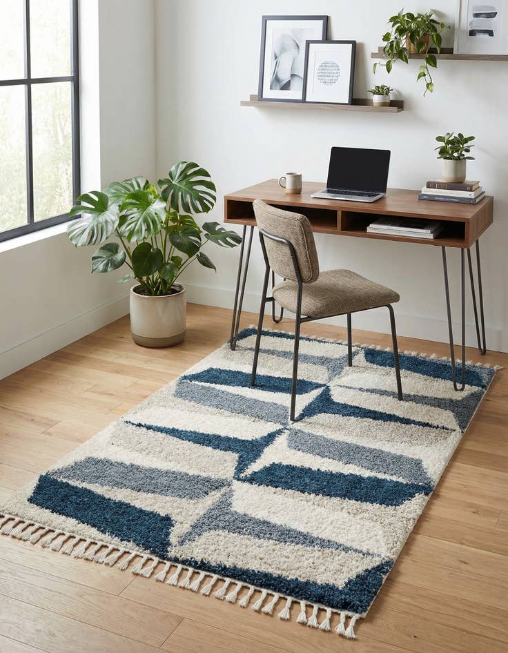 Detail image of 5' x 8' Athena Shag Rug