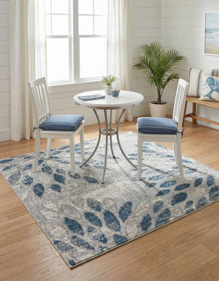 Detail image of 5' x 5' Charleston Square Rug