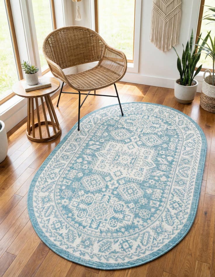 Detail image of 3' x 5' 3  Washable Aztec Indoor / Outdoor Oval Rug