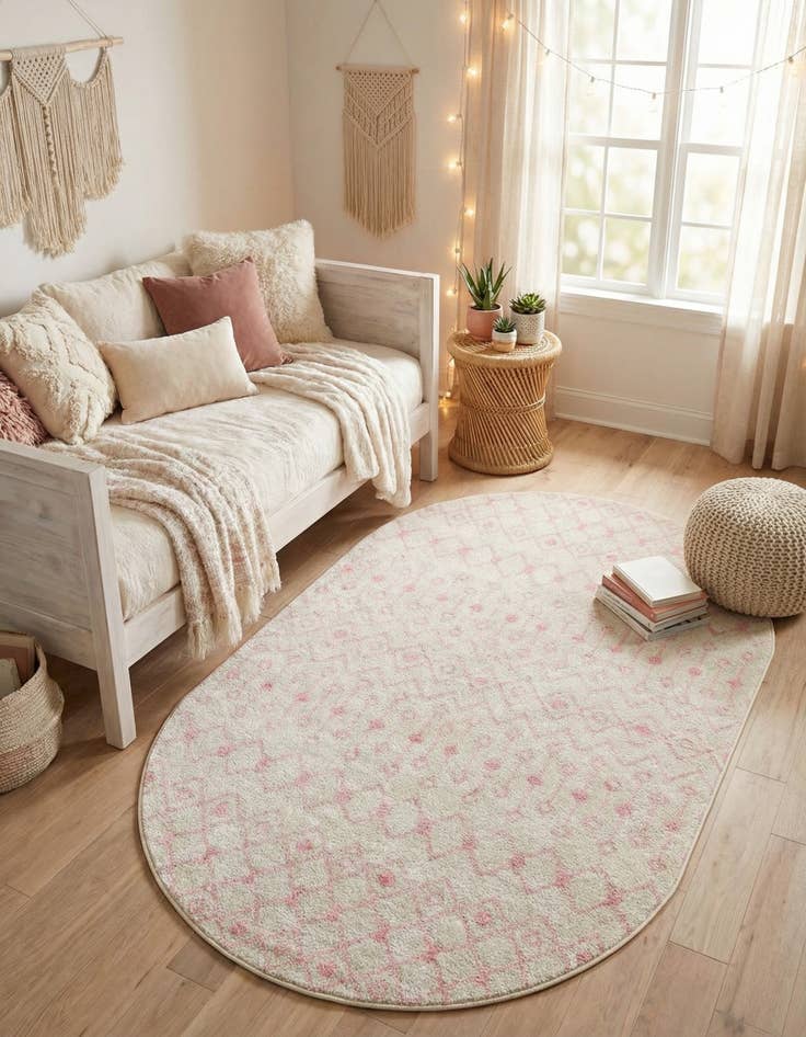 Detail image of 5' 3 x 8' Moroccan Trellis Oval Rug