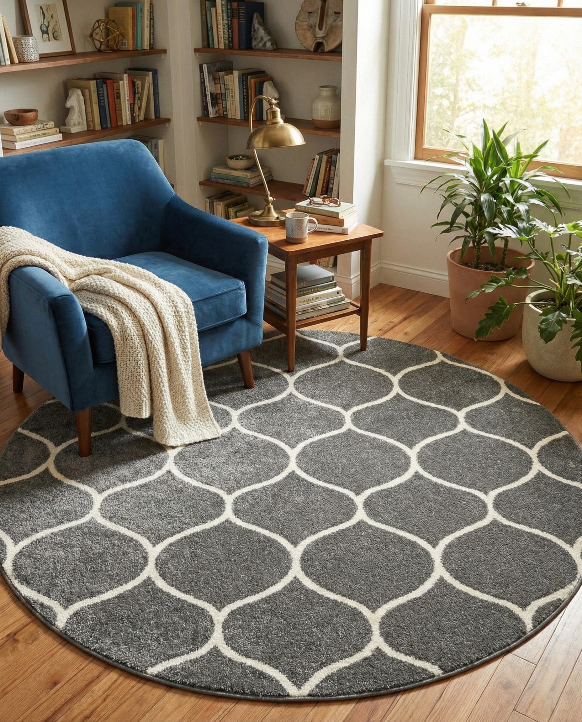 6' x 6' Trellis Frieze Round Rug