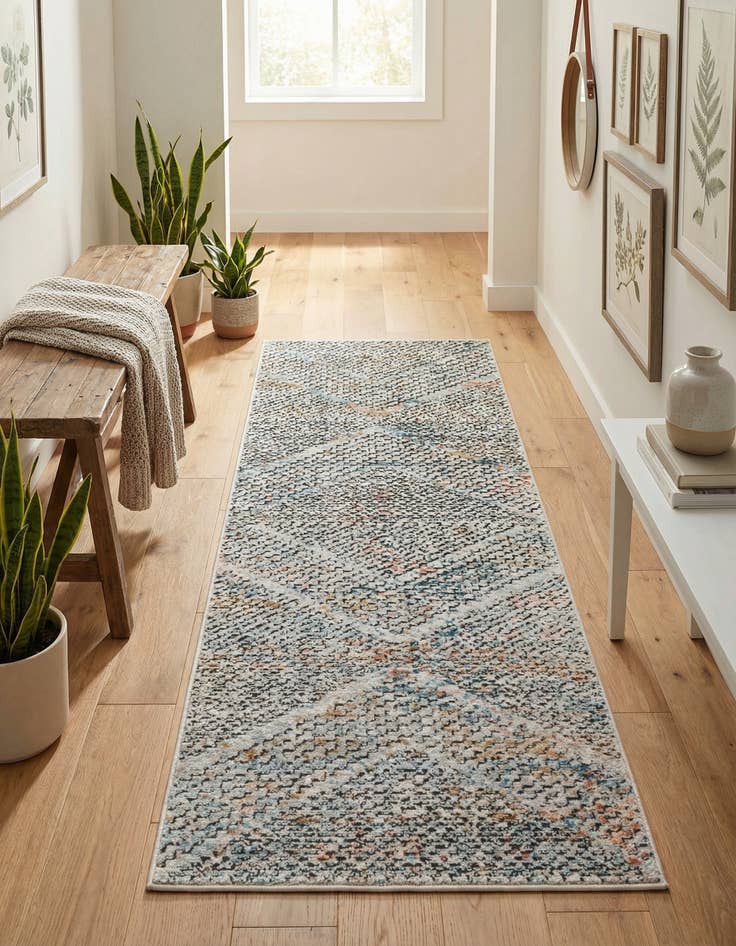 Detail image of 2' 2 x 6' Leipzig Runner Rug