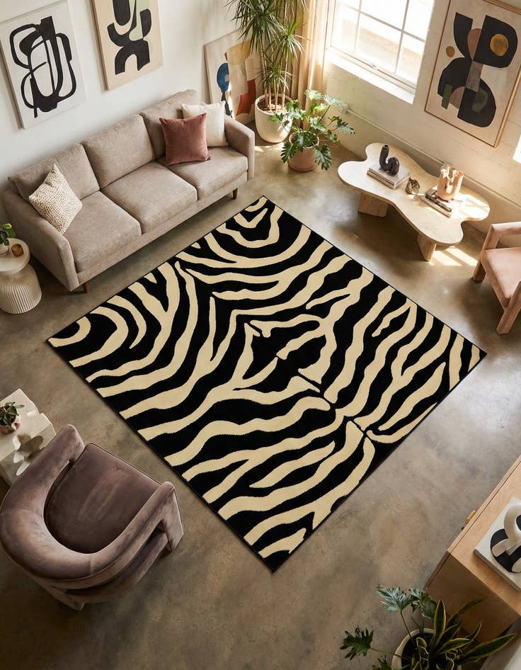 Detail image of 6' x 6' Savannah Square Rug