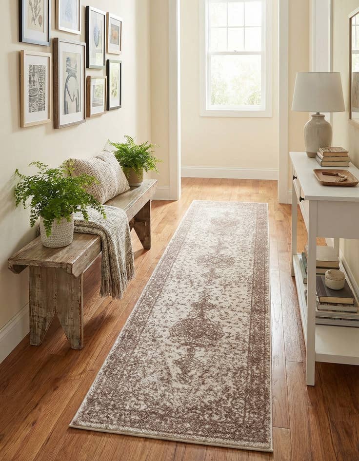 Detail image of 2' x 8' 8 Bexley Runner Rug