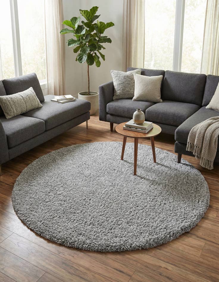 Detail image of 6' 2 x 6' 5 Zermatt Shag Round Rug