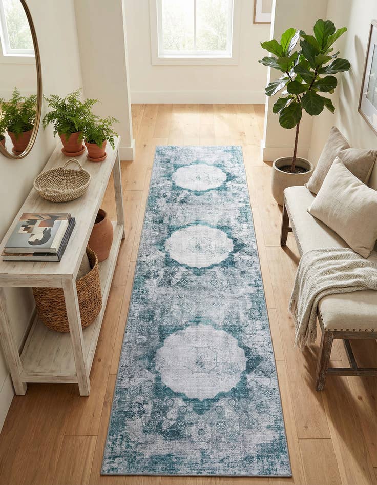 Detail image of 2' 7 x 10'  Washable Yara Runner Rug