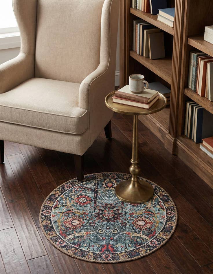 Detail image of 2' x 2' Timeless Round Rug