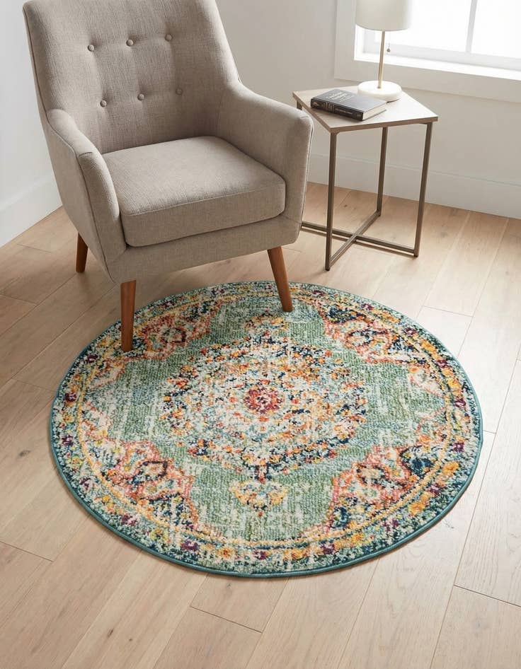 Detail image of 3' x 3' Carrington Round Rug