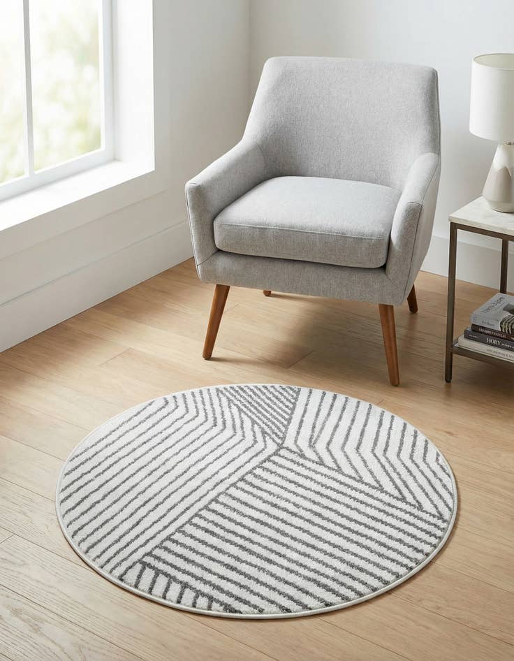 Detail image of  3' x 3' Oslo Round Rug