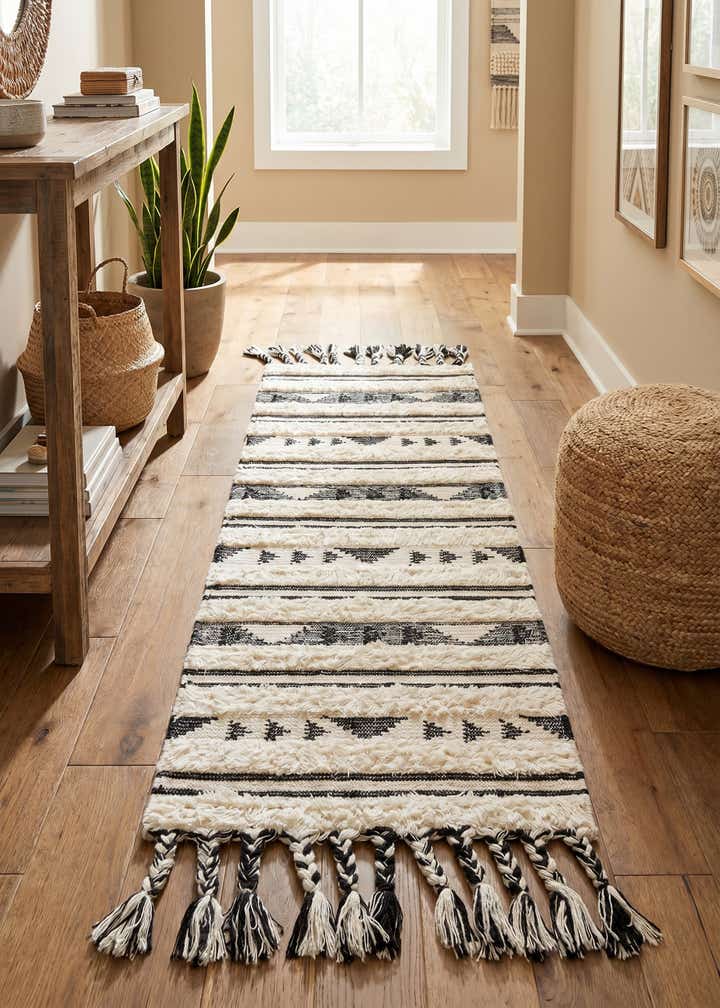 2' 2 x 6' 1 Hand Woven Arizona Wool Runner Rug