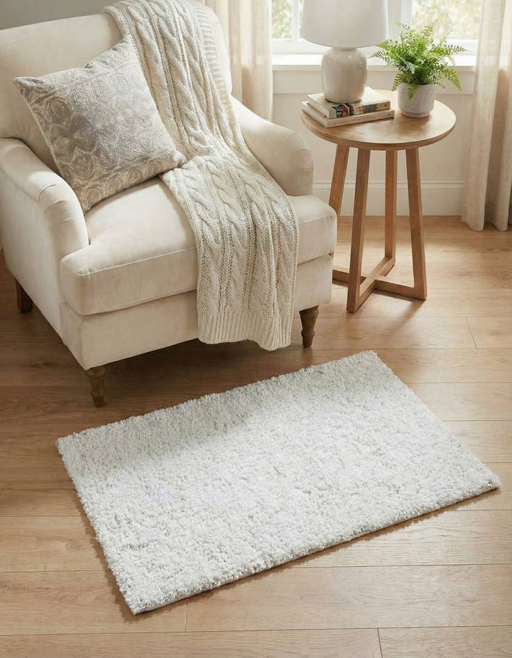 Detail image of  2' x 3' Jill Zarin Shaggy Chic Rug