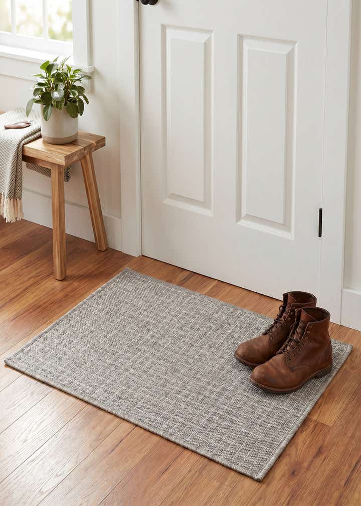 2' x 3' Easy-Clean Checkered Indoor / Outdoor Rug
