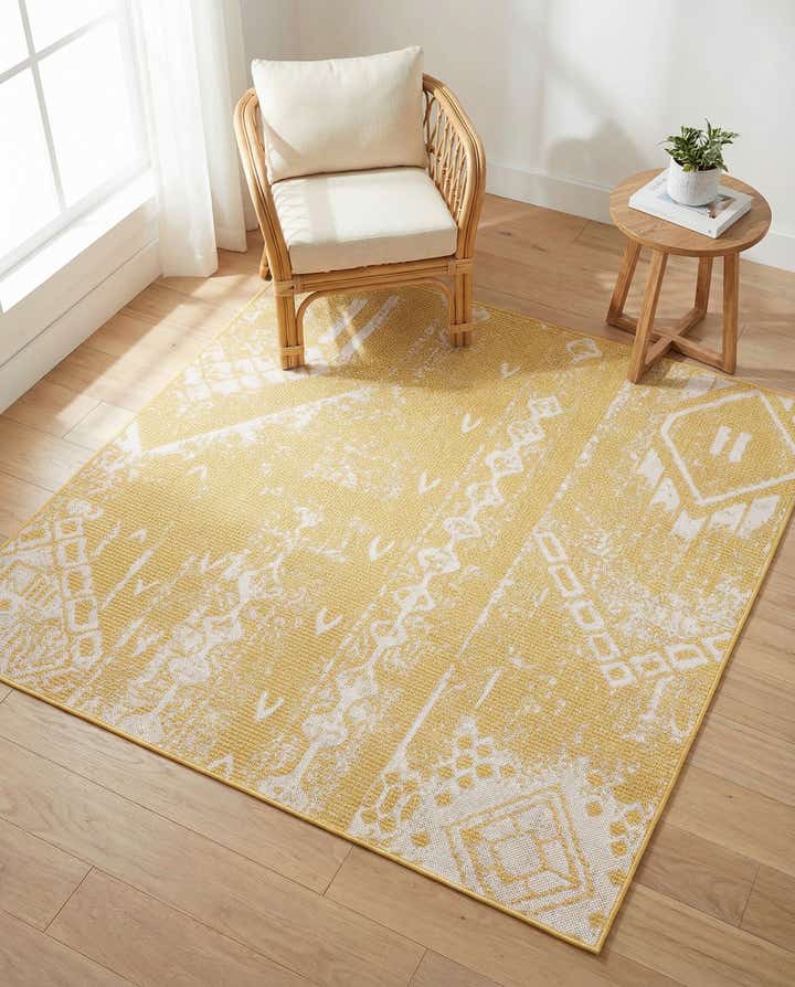 5' 3 x 5' 3 Easy-Clean Bohemian Indoor / Outdoor Square Rug