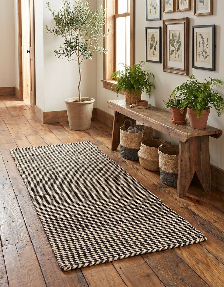 Detail image of 2' x 4' 1 Hand Woven Laurel Handwoven Jute Runner Rug