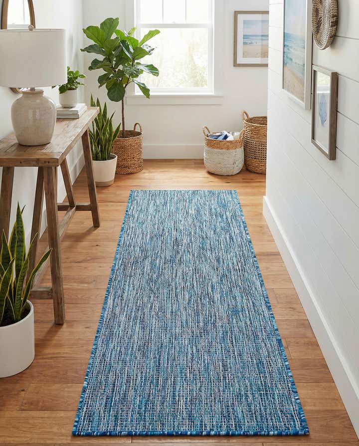 2' x 6' Easy-Clean Solid Indoor / Outdoor Runner Rug