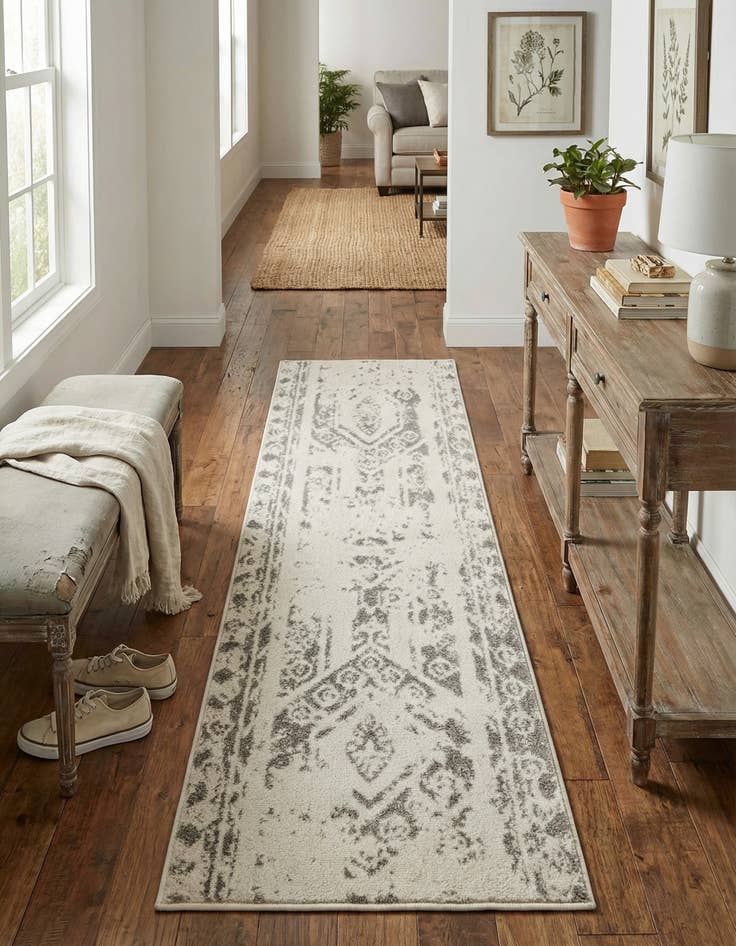 Detail image of 2' x 6' Lennon Runner Rug