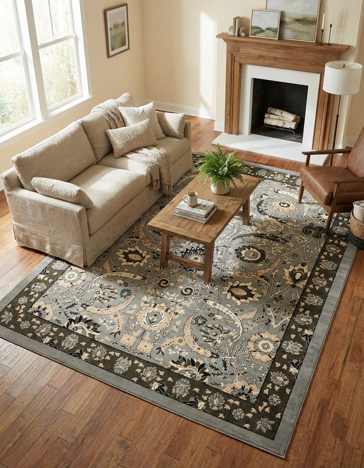 Detail image of 9' x 12' Isfahan Design Rug