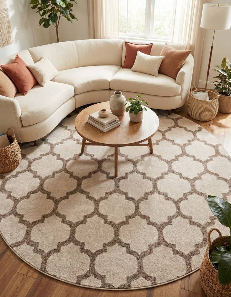 Detail image of 7' 10 x 7' 10 Lattice Round Rug