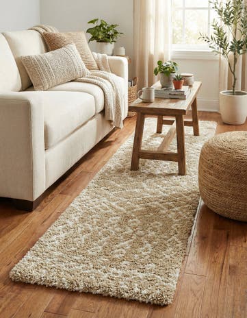 2' 7 x 10' Moroccan Shag Runner Rug