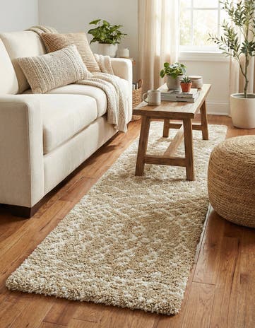 2' 7 x 10' Moroccan Shag Runner Rug