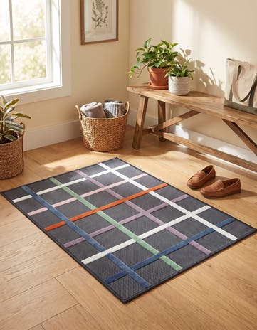 65cm x 95cm Easy-Clean Checkered Indoor / Outdoor Rug