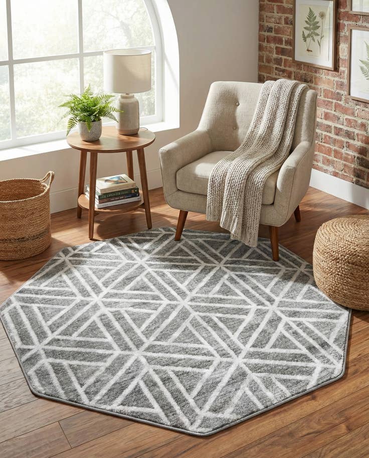 Detail image of 5' 3 x 5' 3 Lattice Trellis Octagon Rug
