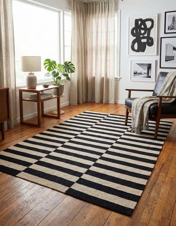 4' 2 x 6' Hand Woven Kilim Modern Wool Rug