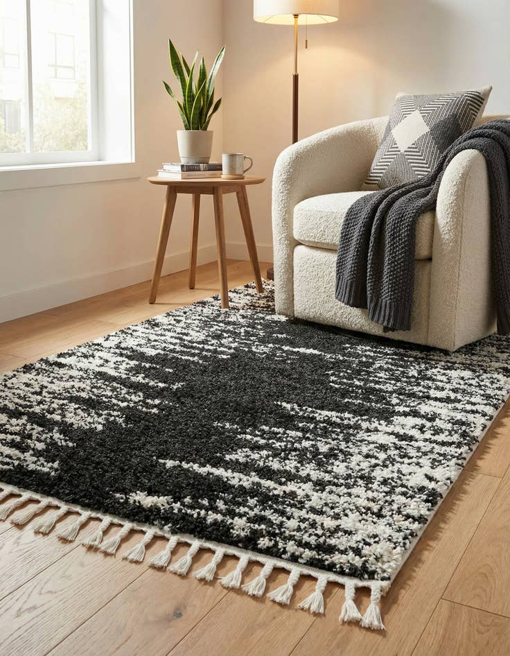 Detail image of 4' x 6' Serenity Shag Rug