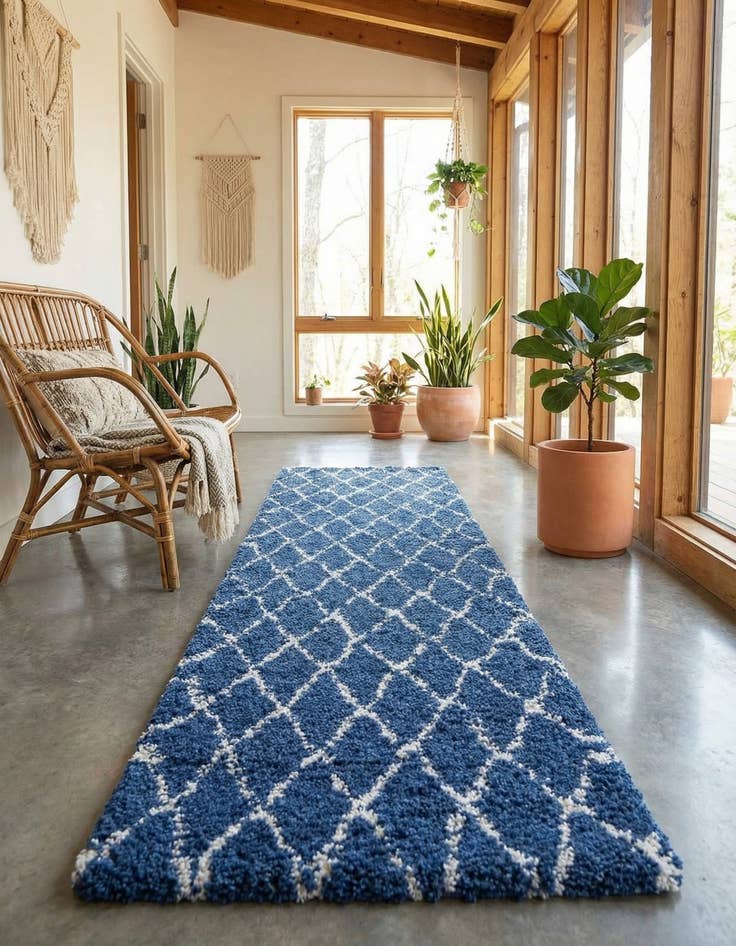 Detail image of 2' 7 x 10' Marrakesh Shag Runner Rug